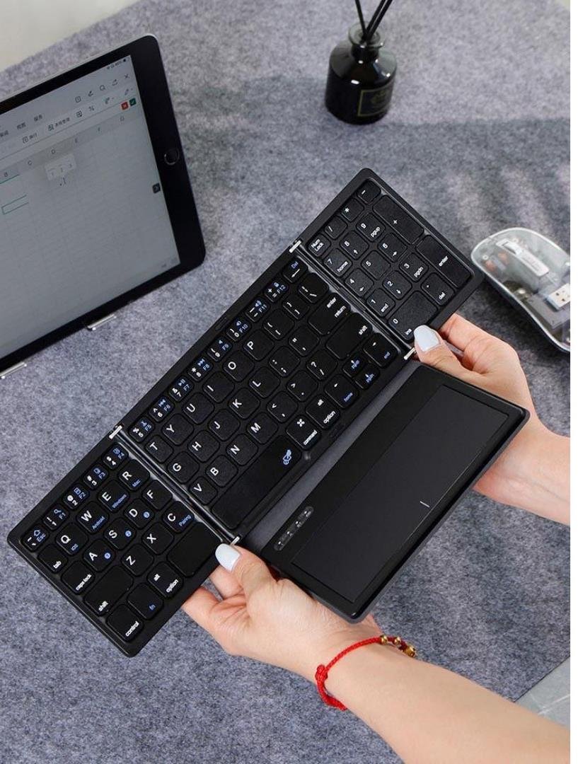 B055 Wireless Bluetooth Folding Keyboard