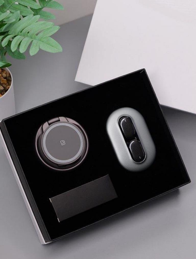LC208 Wireless Charger + AI Translation Earbuds Smart Gift Box